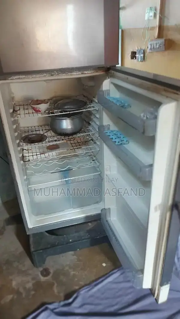 Compact Personal Humidifier with Cooling Function