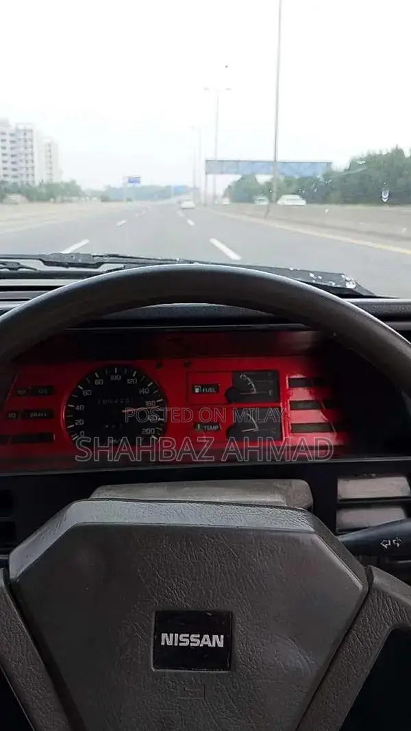 Nissan Sunny 2005 Sedan - 1300cc Engine