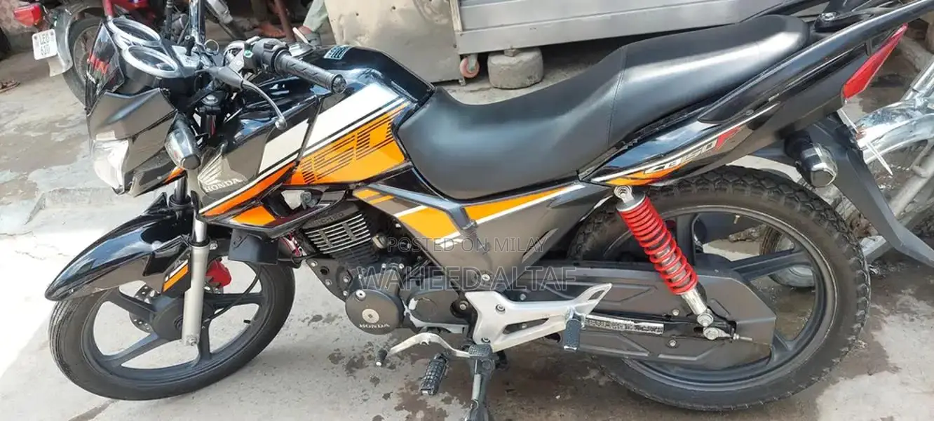 Honda CB150F Motorcycle - Excellent Condition Urban Commuter