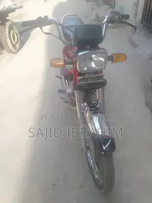 Photo - Honda CD 70 Motorcycle - Classic Commuter Bike