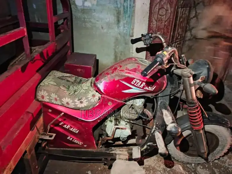 Lodar Raksha 150cc Motorcycle