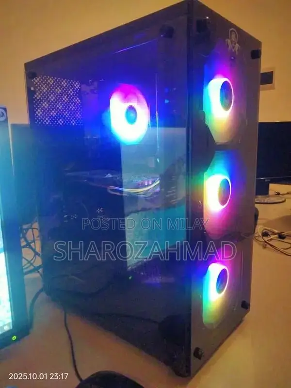 Gaming PC: AMD Ryzen 5 2600X, GTX 1060, 16GB RAM, 24" Display