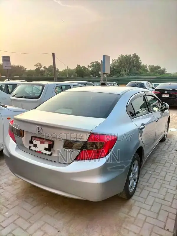 Honda Civic Vti Oriel Prosmatec Sedan 2014 Model