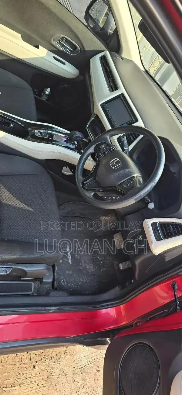 Honda Vezel 2016 Imported Compact SUV with 2022 Registration