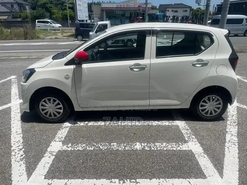 Daihatsu Mira Fresh Compact Import Sedan