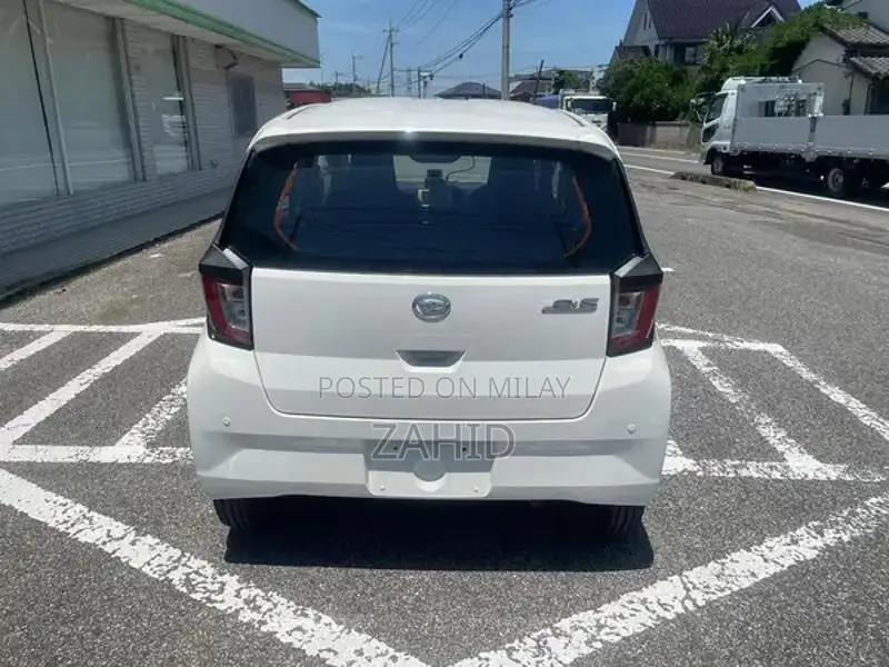 Daihatsu Mira Fresh Compact Import Sedan