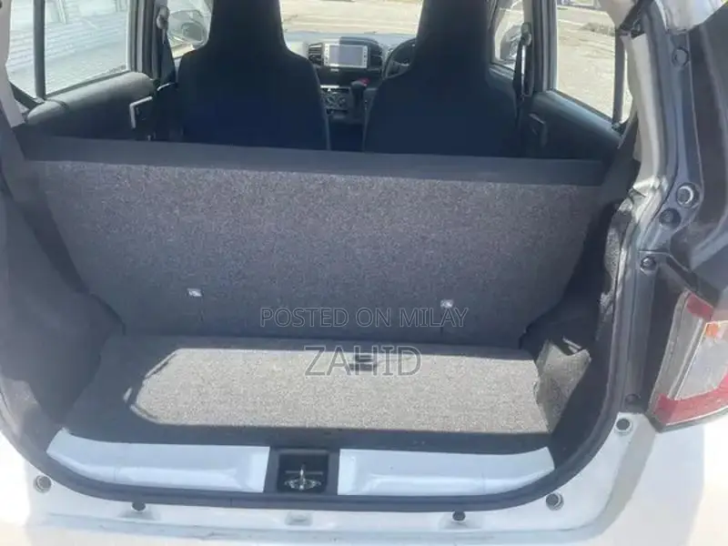 Daihatsu Mira Fresh Compact Import Sedan