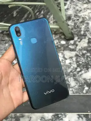 Dual SIM Mobile Phone in Good Condition with Accessories