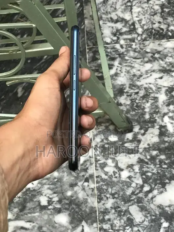 Dual SIM Mobile Phone in Good Condition with Accessories