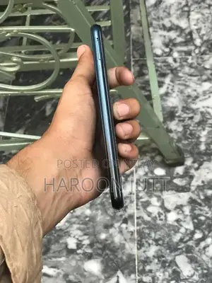 Dual SIM Mobile Phone in Good Condition with Accessories