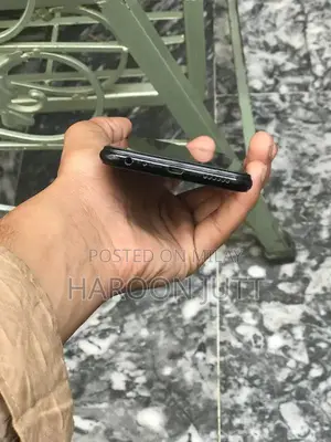 Dual SIM Mobile Phone in Good Condition with Accessories