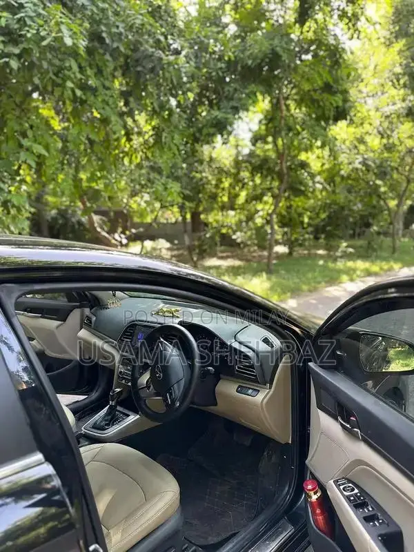 Hyundai Elantra GLS Sedan 2022/2023 Model