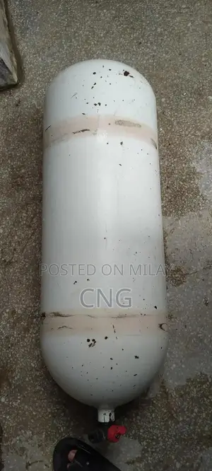 Photo - CNG Cylinder - Genuine Condition, High Quality Automotive Fuel Tank