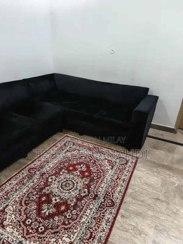 Modern 3-Seater L-Shape Sofa in Black - Pristine Condition