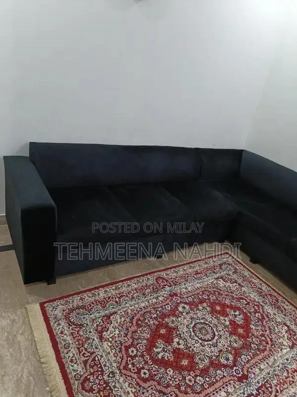 Modern 3-Seater L-Shape Sofa in Black - Pristine Condition
