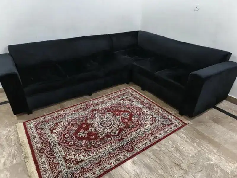 Modern 3-Seater L-Shape Sofa in Black - Pristine Condition