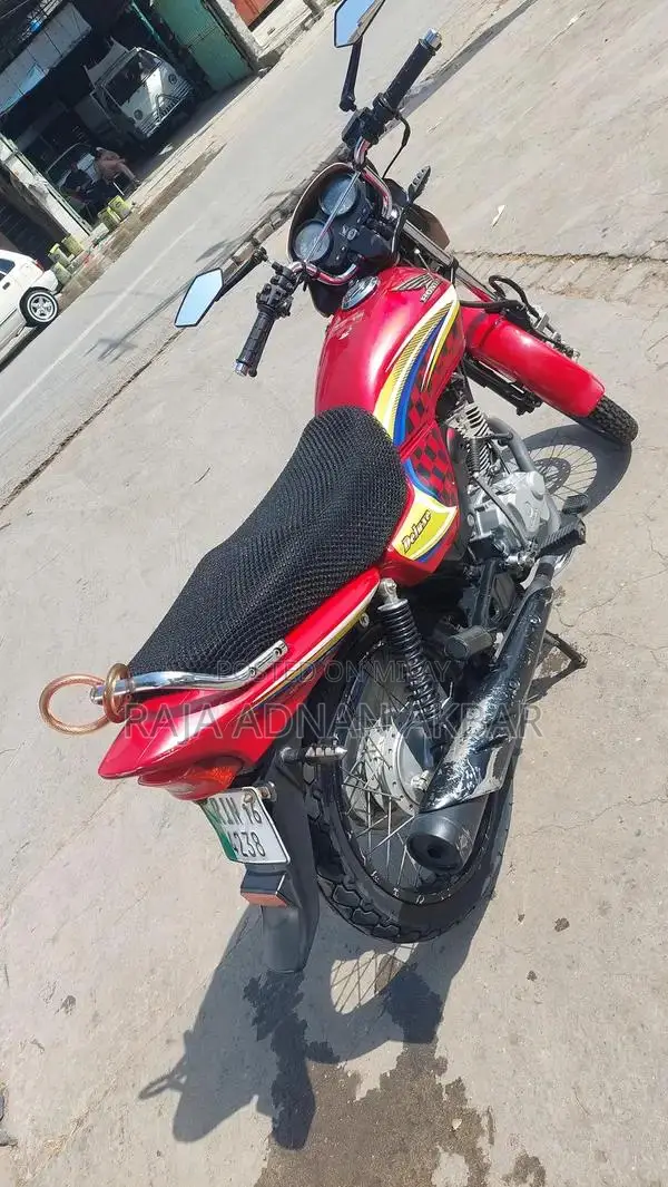 Honda CG 125 Delux Motorcycle - Low Mileage Commuter Bike