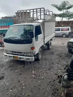 Toyota Dyna 2L Diesel Commercial Truck - 1996 Model