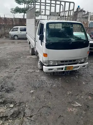 Toyota Dyna 2L Diesel Commercial Truck - 1996 Model