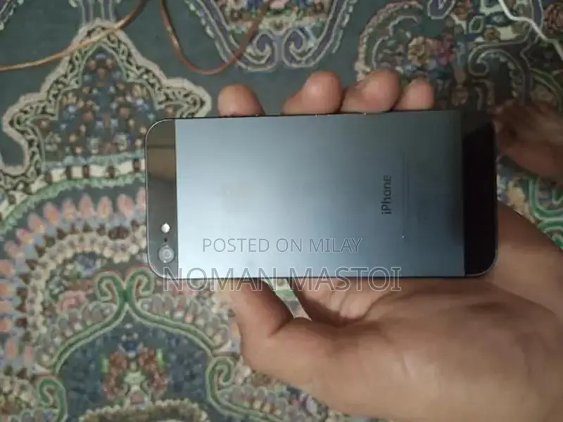 Apple iPhone 5 64GB Smartphone with Camera and Software