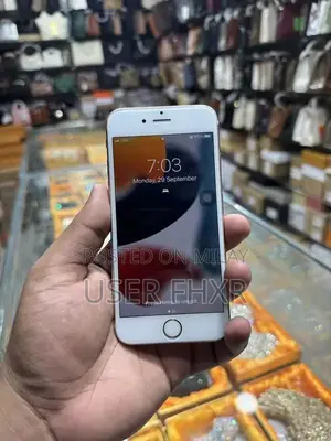 Photo - Apple iPhone 6s 64GB Rose Gold Smartphone