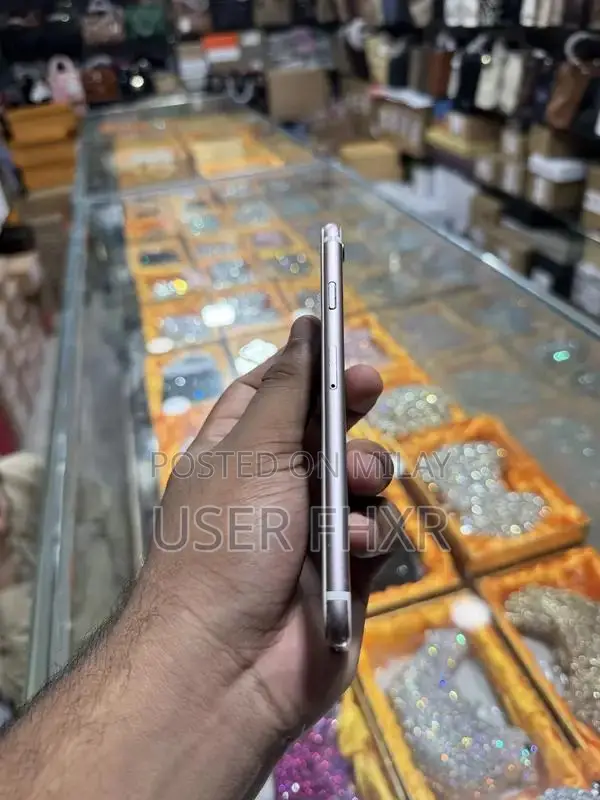 Apple iPhone 6s 64GB Rose Gold Smartphone