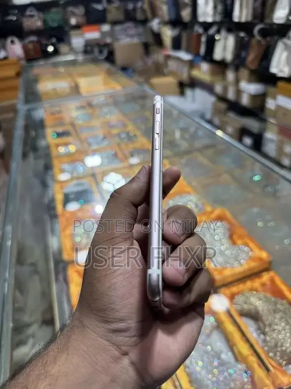 Apple iPhone 6s 64GB Rose Gold Smartphone