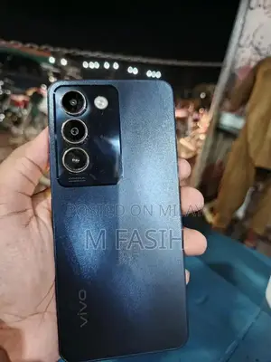 Vivo Y100 Smartphone with Minor Screen Line, Excellent Condition