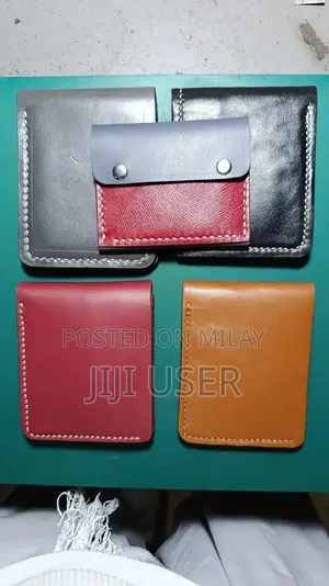 Handcrafted Genuine Leather Wallet with Card Holder - Custom Design Op