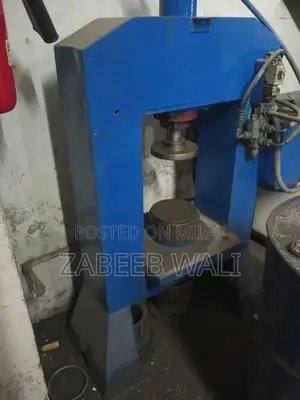 Industrial Hydraulic Press Machine for Multiple Applications