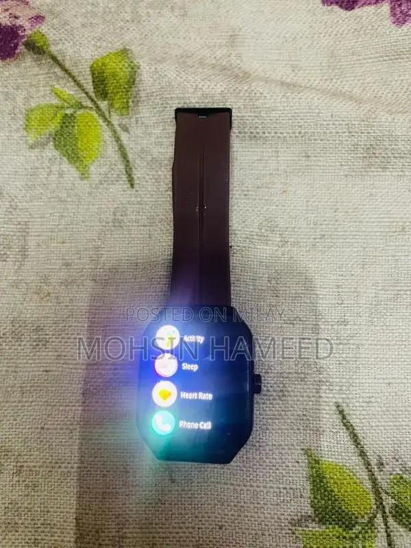 Smart Watch with AI Features, Curved Display, and Bluetooth Calling