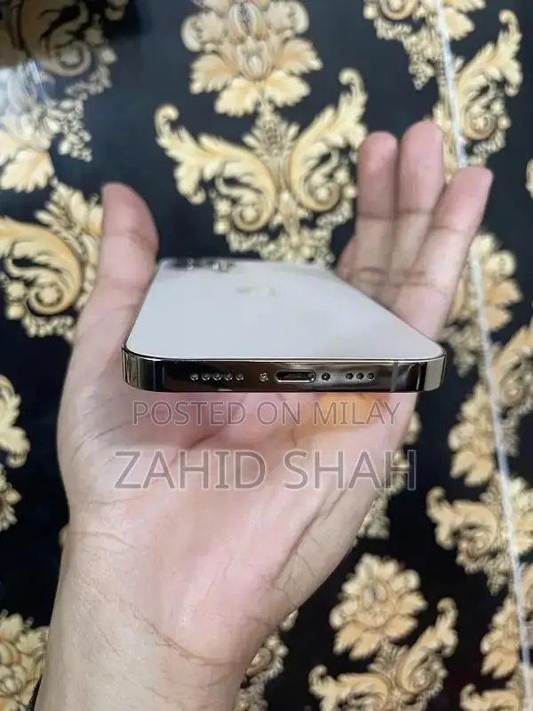 Apple iPhone 12 Pro 128GB Unlocked Smartphone