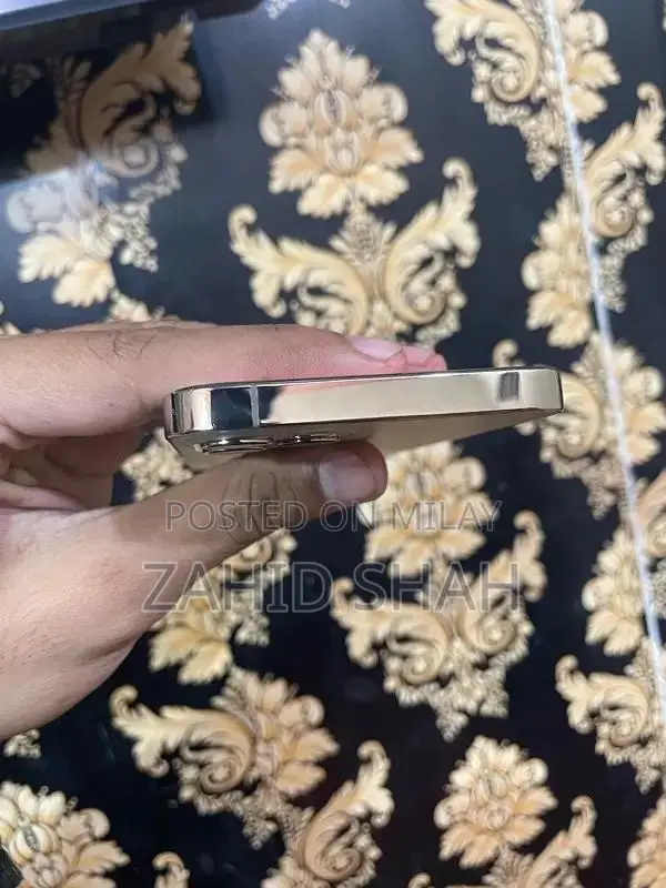 Apple iPhone 12 Pro 128GB Unlocked Smartphone