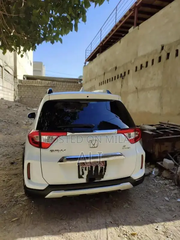 Honda BR-V S 2021 Pearl White 7-Seater SUV