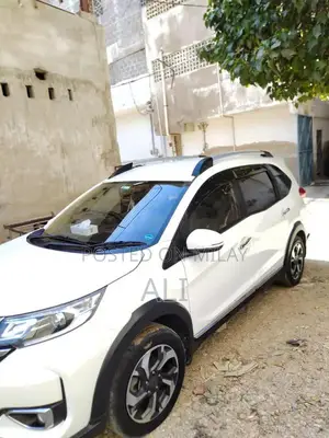 Honda BR-V S 2021 Pearl White 7-Seater SUV
