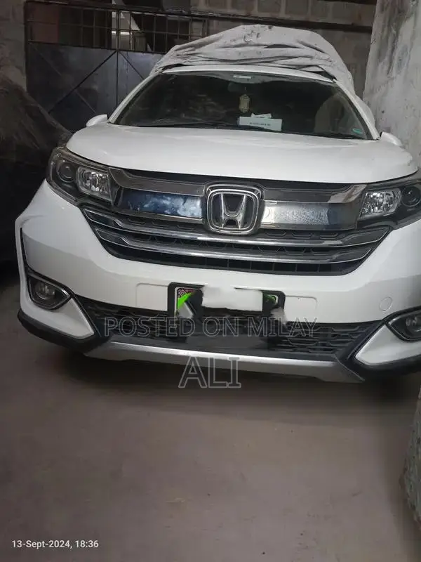 Honda BR-V S 2021 Pearl White 7-Seater SUV