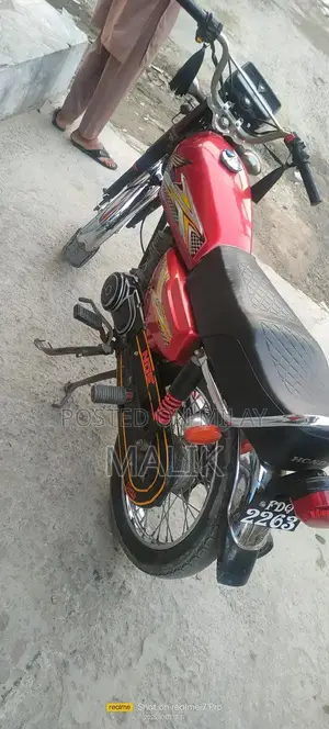 Honda 125cc Motorcycle in Excellent Condition