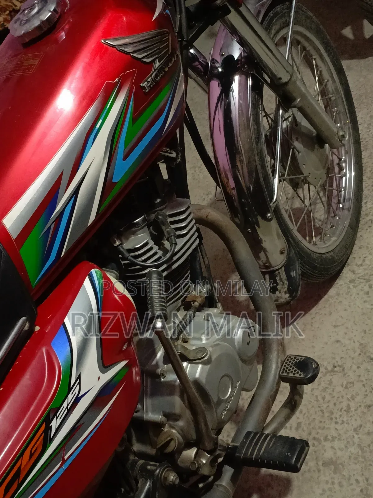 New Honda CB 2023 Red