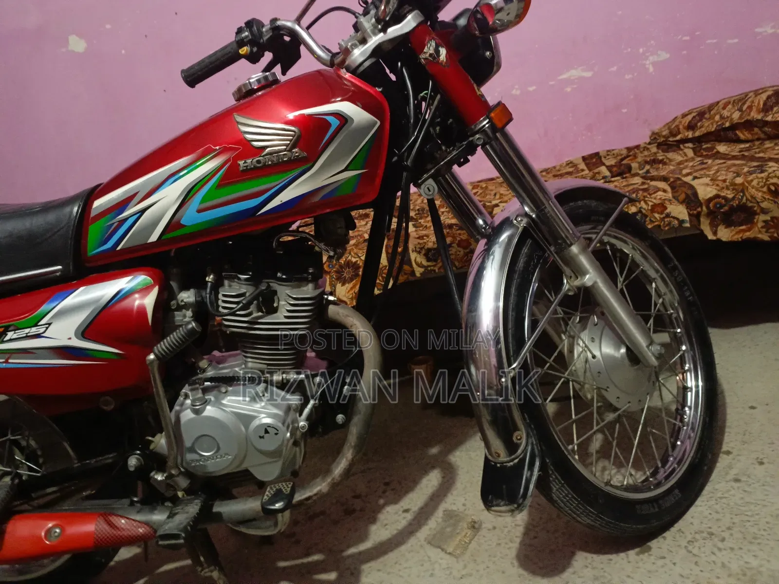 New Honda CB 2023 Red