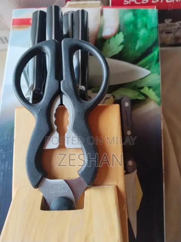 7-Piece Kitchen Knife Set with Bonus Sharpener