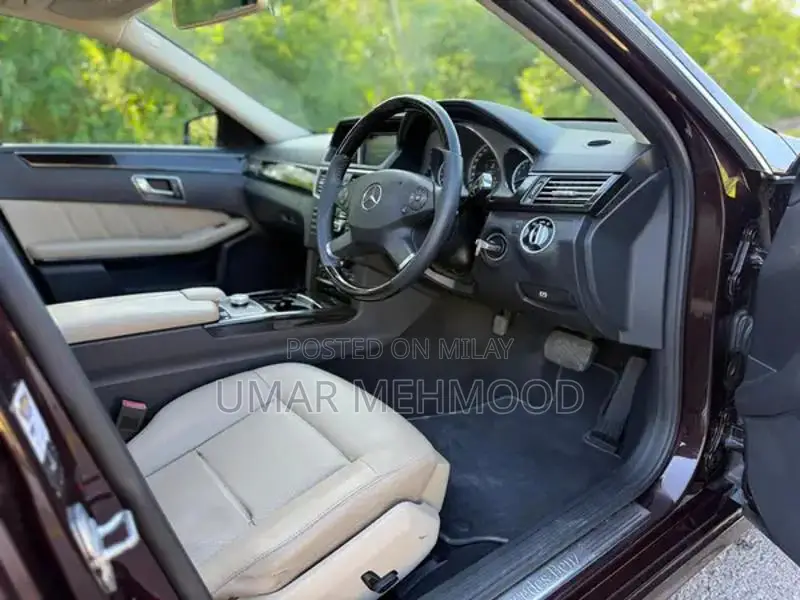 Mercedes Benz E250 CGI 2012 Luxury Sedan