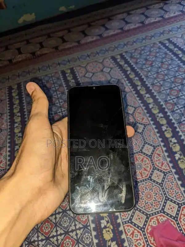 Budget-Friendly Smart 4 Dual SIM Smartphone