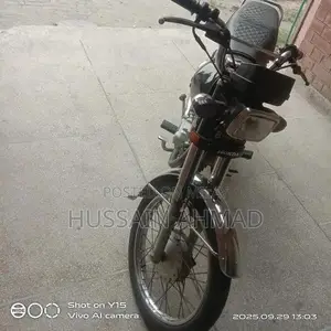 Photo - Honda 125cc Motorcycle - 2023 Model Low Mileage