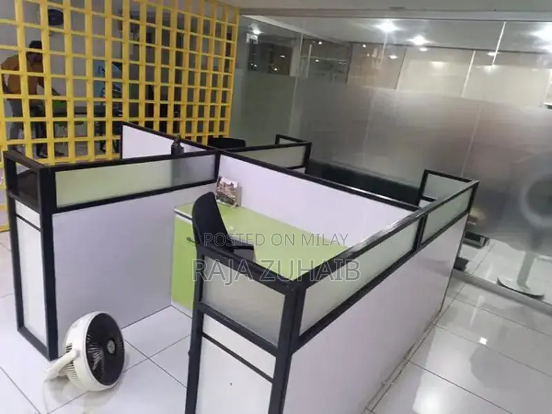 Versatile Modular Office Workstations - Professional Workspace Solutio