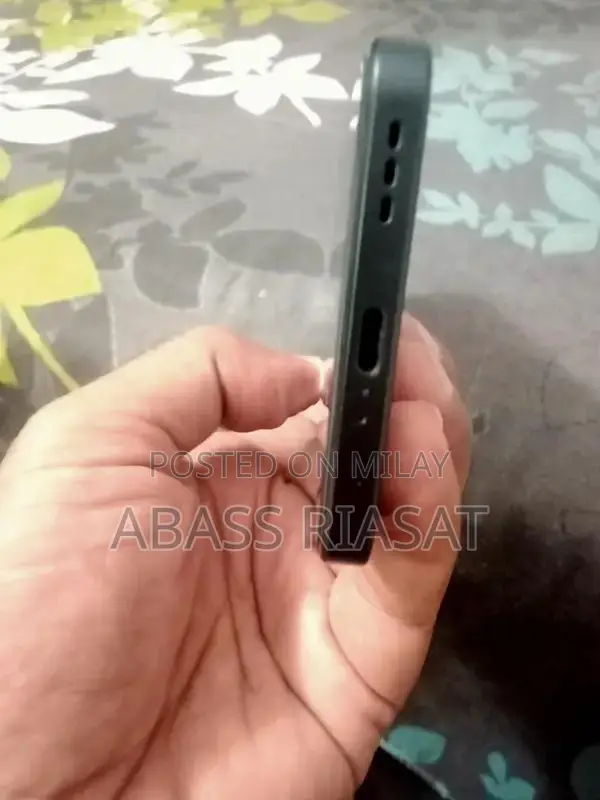 OPPO Reno11 F Smartphone - Pristine Condition Full Accessory Pack