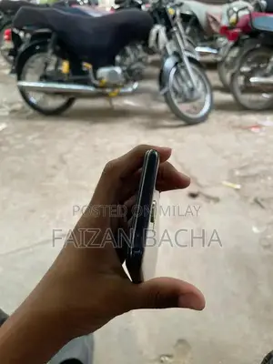 Oppo F11 Blue Smartphone with Clouer Design