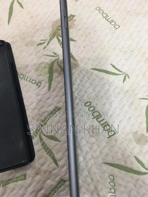 Apple iPad 7th Generation Wi-Fi Tablet 128GB