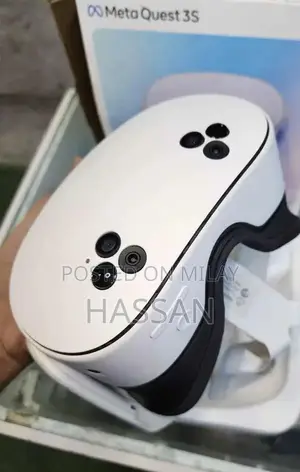 Meta Quest 3S 256GB Virtual Reality Headset