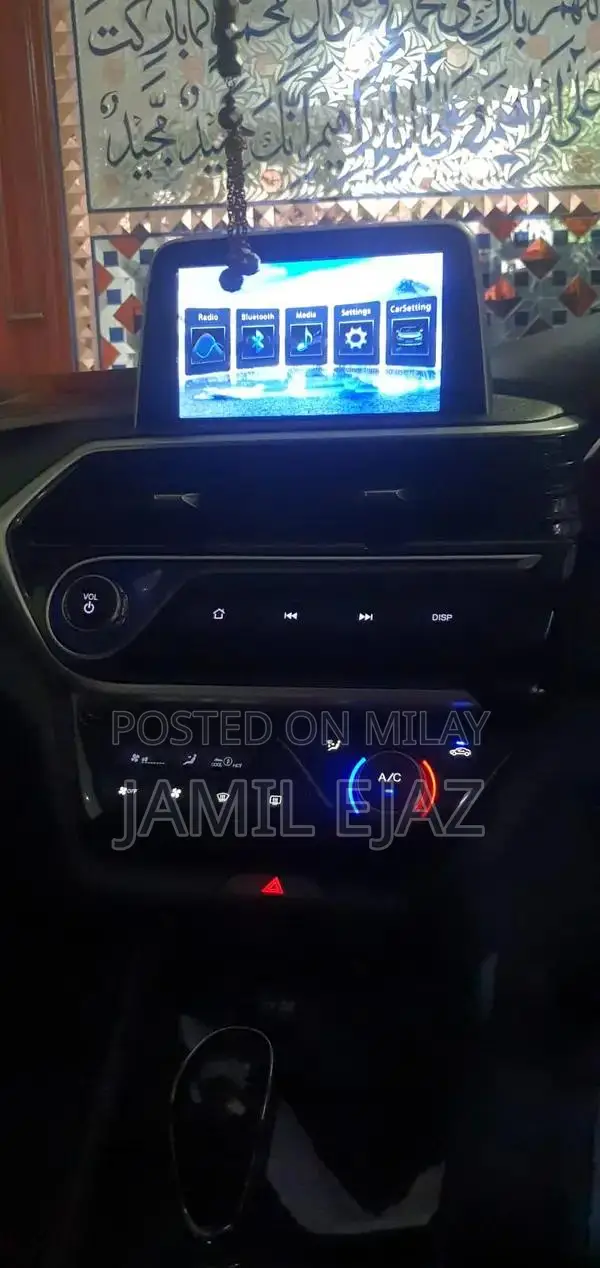 Alsvin Lumear Compact Sedan - Reliable Urban Driving Experience