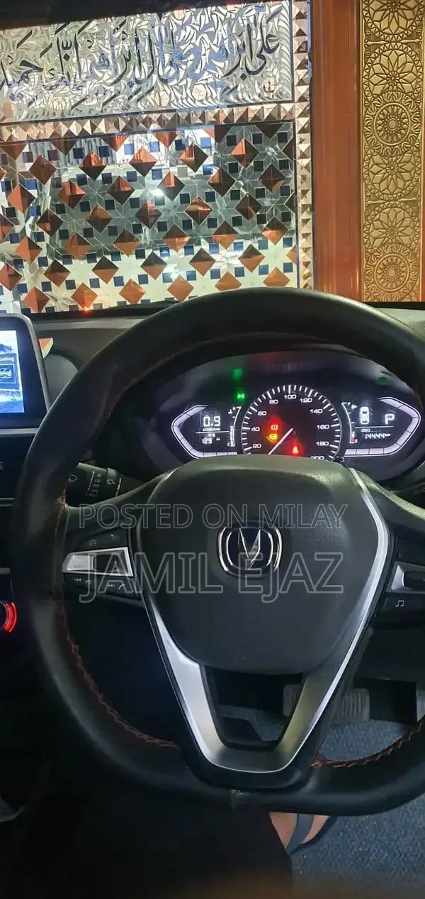 Alsvin Lumear Compact Sedan - Reliable Urban Driving Experience